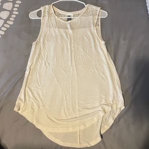 White Old Navy tank top, size small.